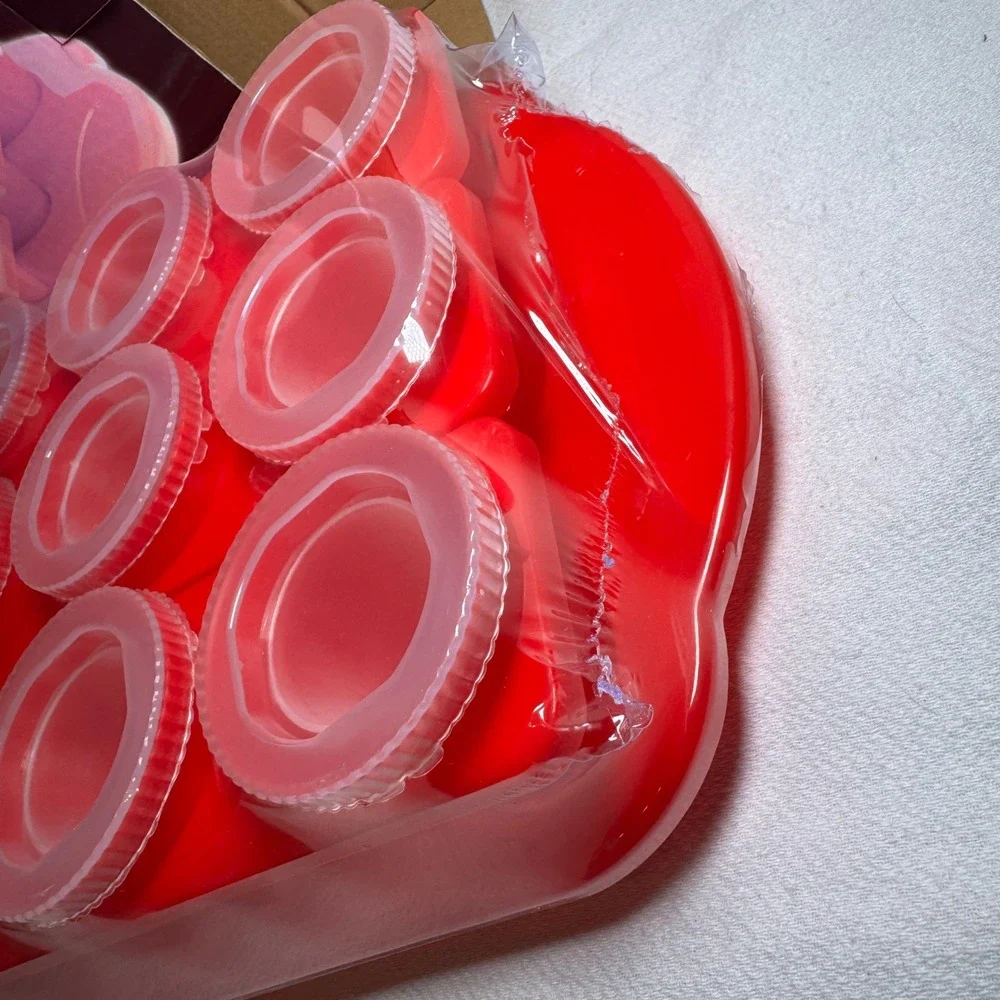 Fine Life Products Icy Shots 12 Frozen Ice Shot Glass Molds with Serving Tray